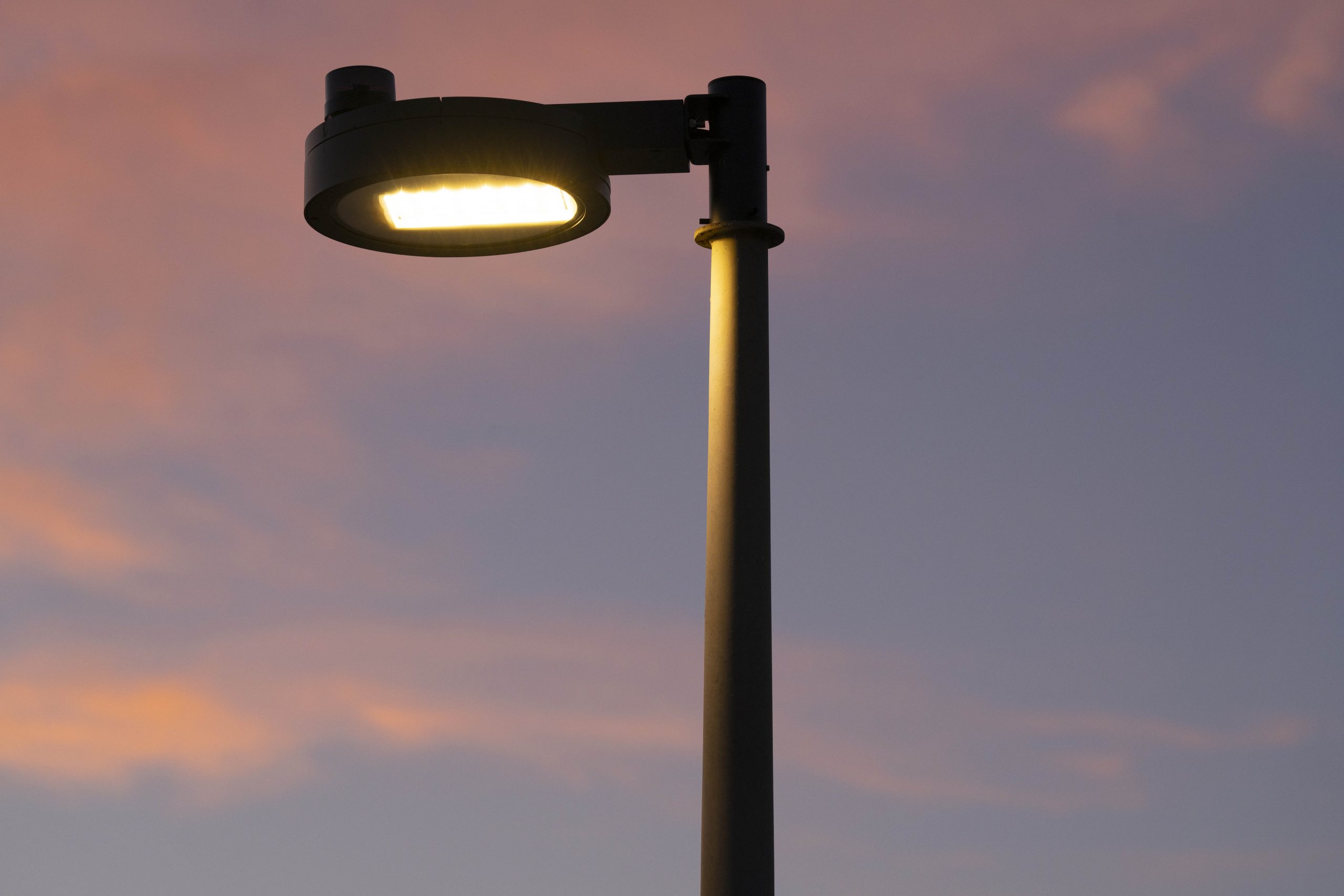 Iluminación dinámica conectada Parc del Molinet Barcelona alumbrado Carandini10