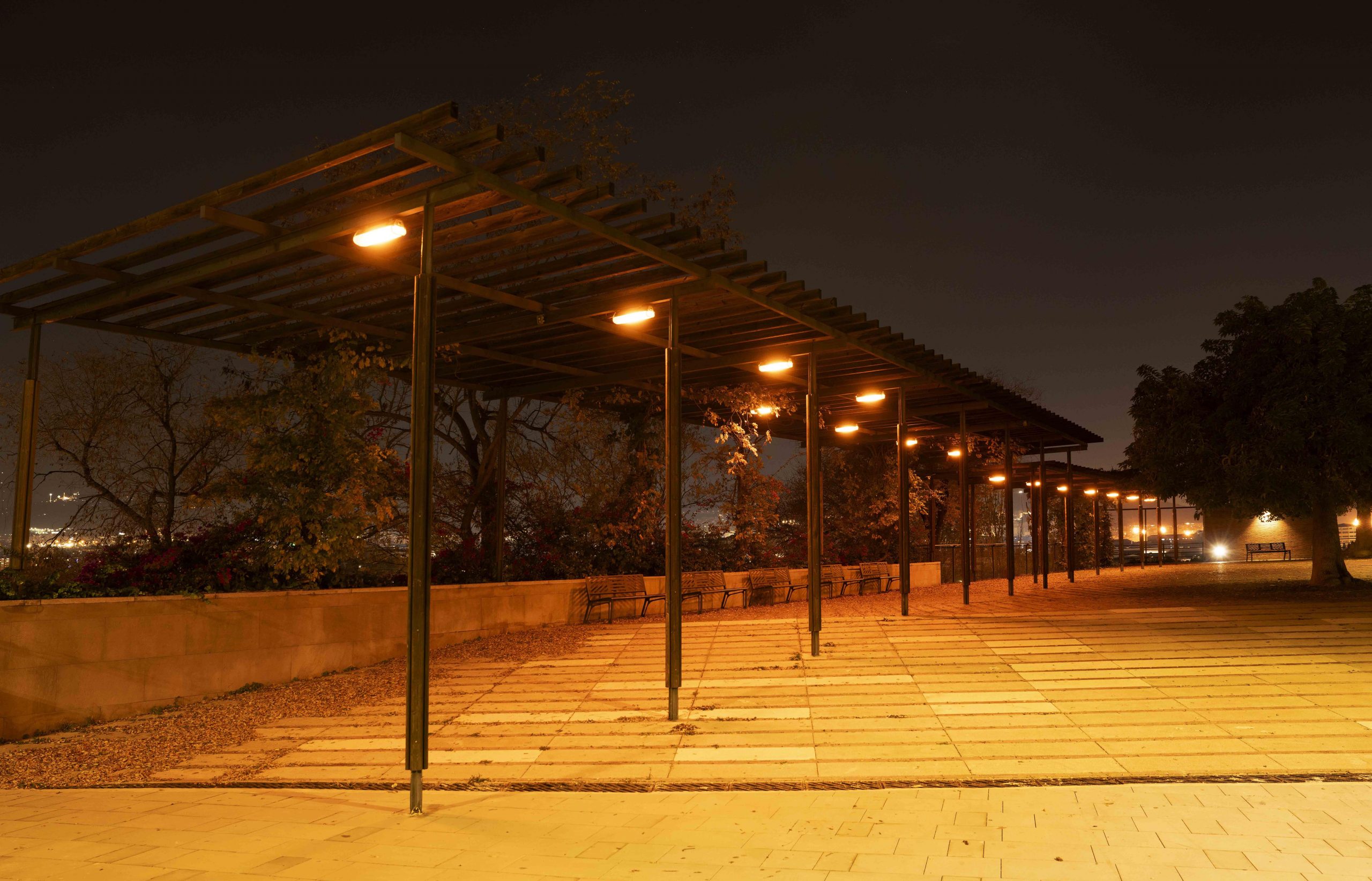 Iluminación dinámica conectada Parc del Molinet Barcelona alumbrado Carandini4