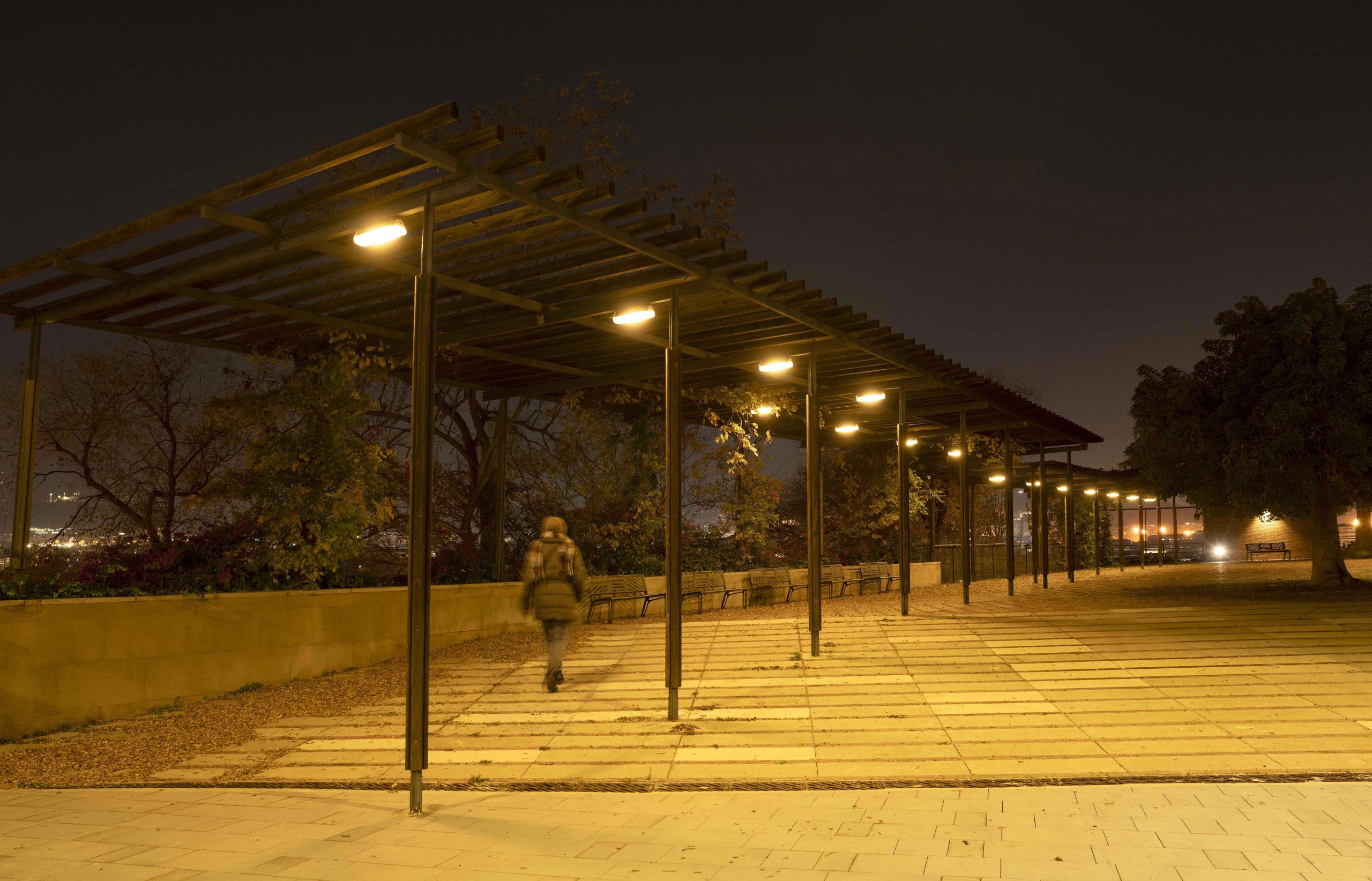Iluminación dinámica conectada Parc del Molinet Barcelona alumbrado Carandini5