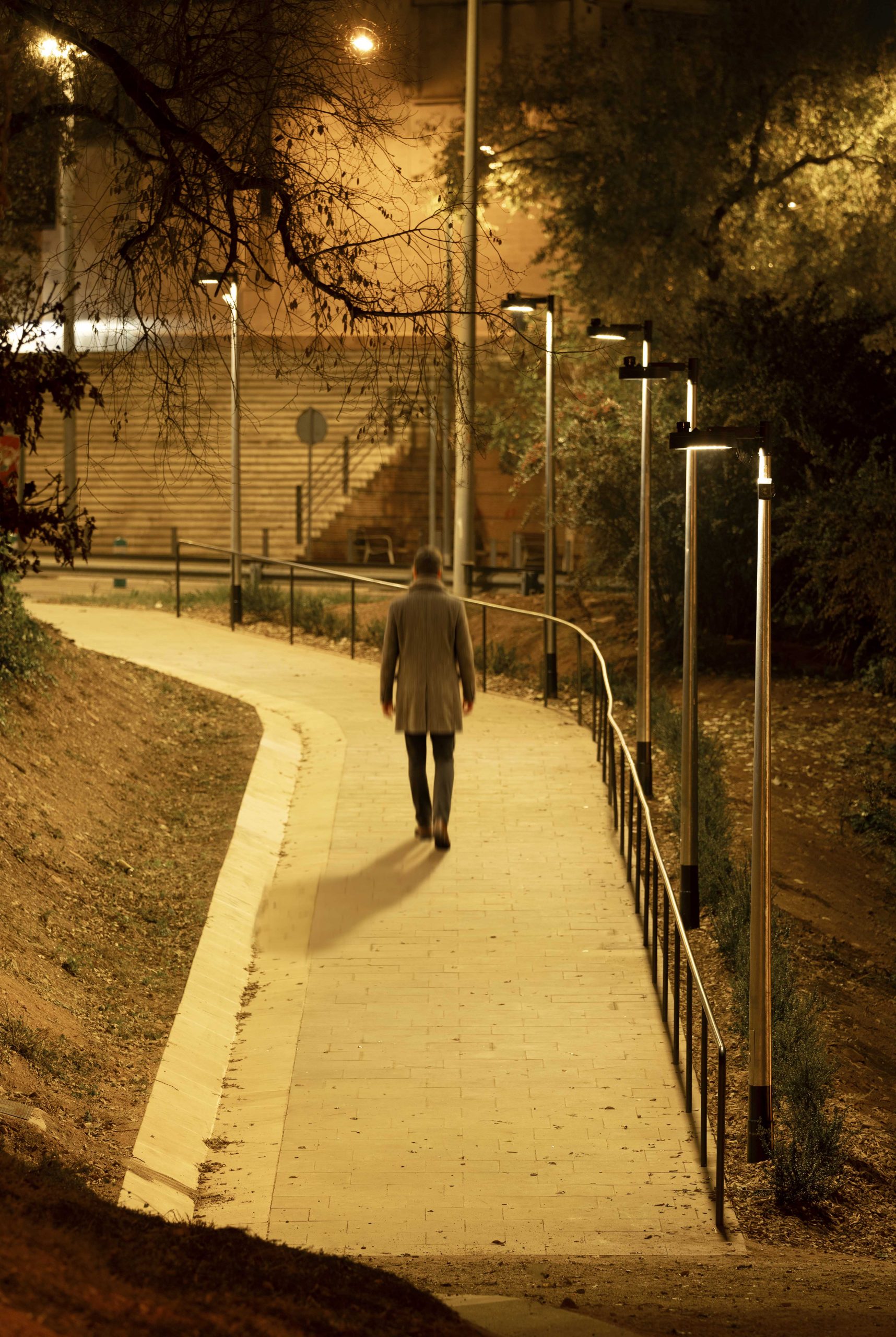 Iluminación dinámica conectada Parc del Molinet Barcelona alumbrado Carandini7